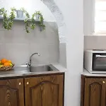 Mylopetres Traditional Finikia *