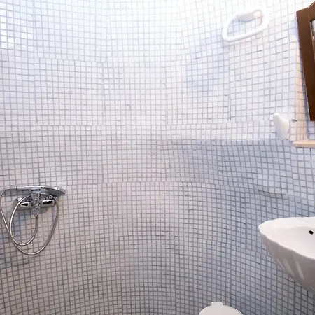 Mylopetres Traditional Finikia *