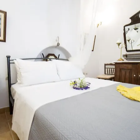 Apartman Mylopetres Traditional Finikia Ía