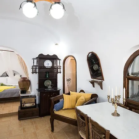 Apartment Mylopetres Traditional Finikia