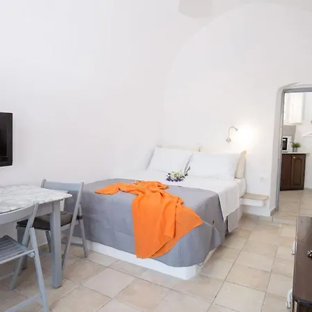 Mylopetres Traditional Finikia