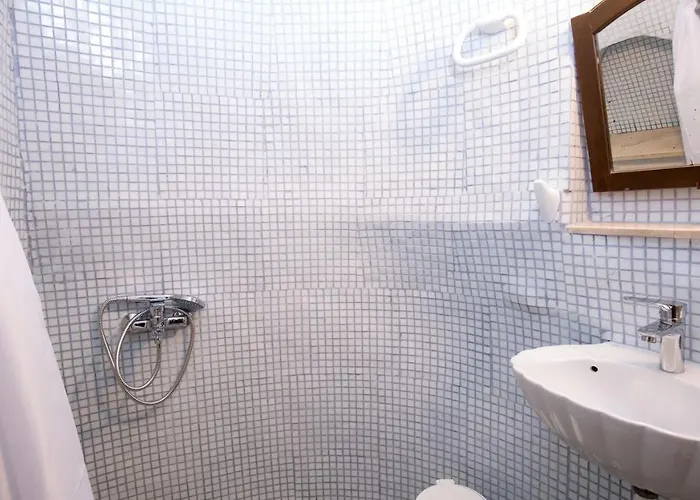 Mylopetres Traditional Finikia *