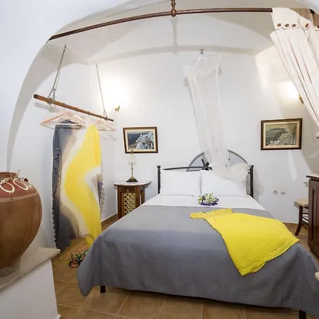 Mylopetres Traditional Finikia *