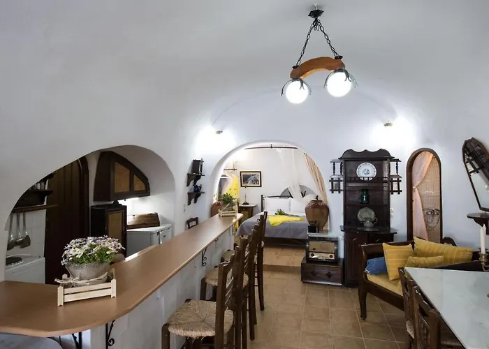 Mylopetres Traditional Finikia アパート *