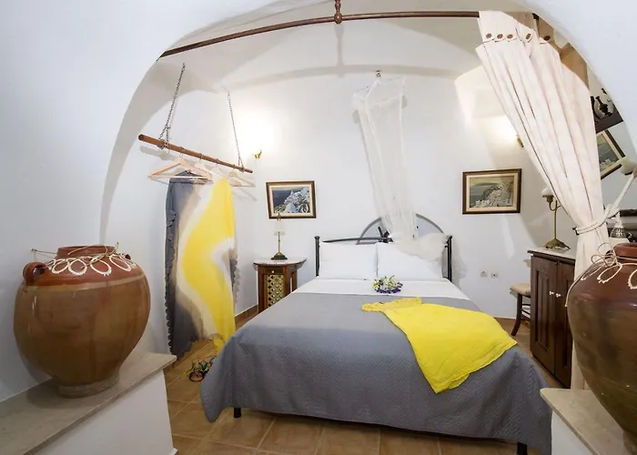 Mylopetres Traditional Finikia *