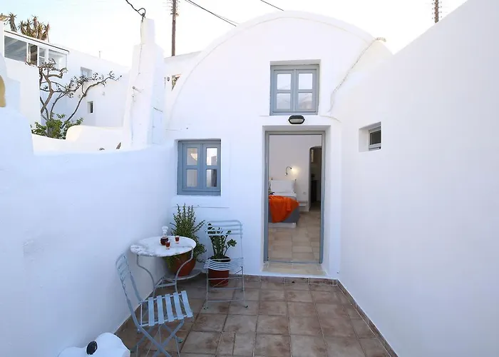 Mylopetres Traditional Finikia